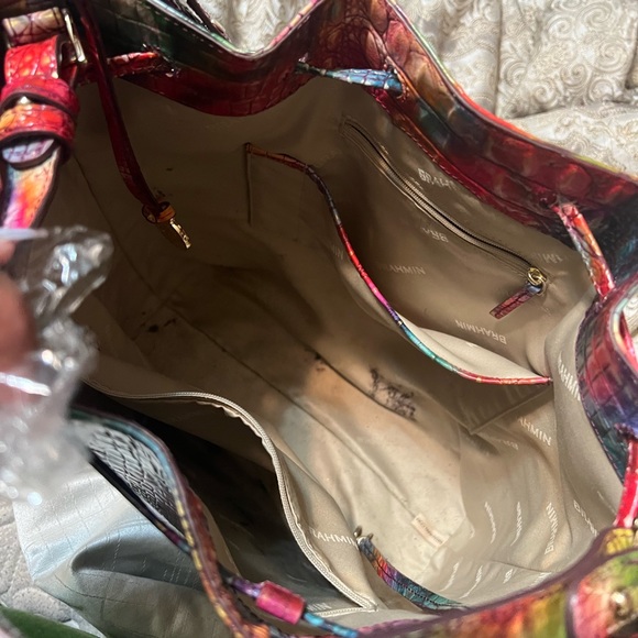 Large bucket Brahmin Bag - Picture 6 of 9